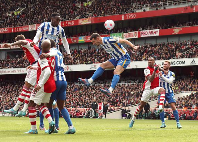  阿森纳险胜布莱顿稳居争冠集团  